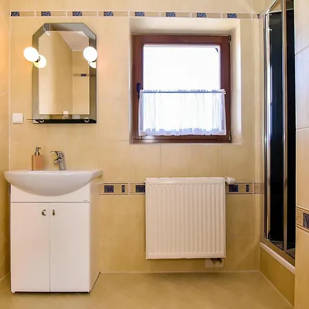 Nocleg ze śniadaniem Hawran 3*